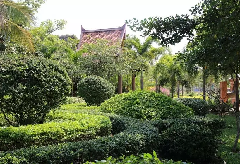 هتل Romduol Island Chalet