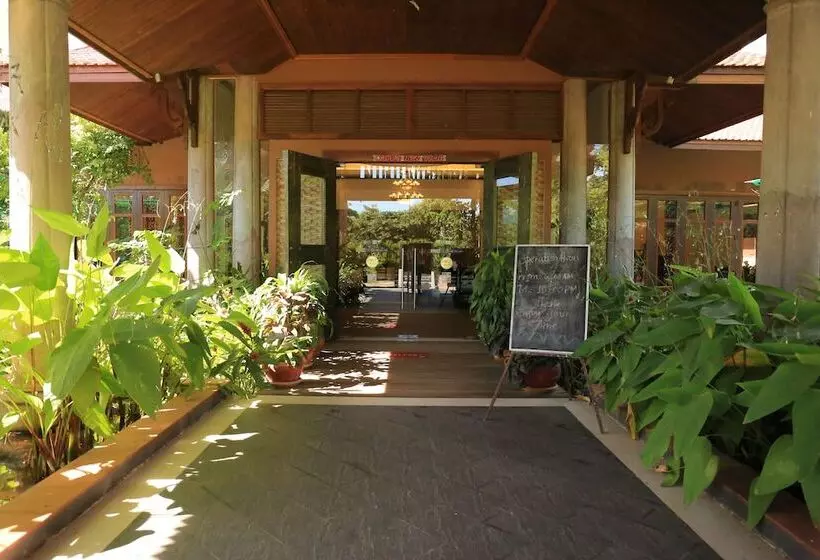 هتل Romduol Island Chalet