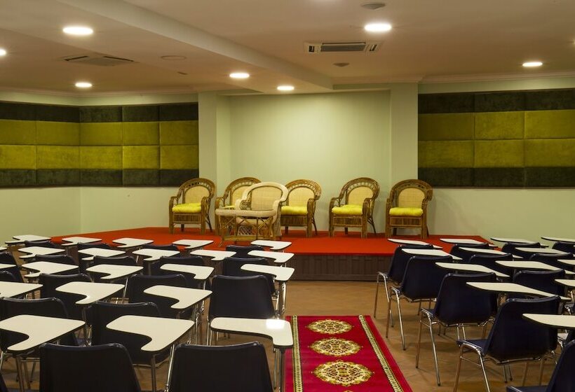 Hotel Romduol Island Chalet