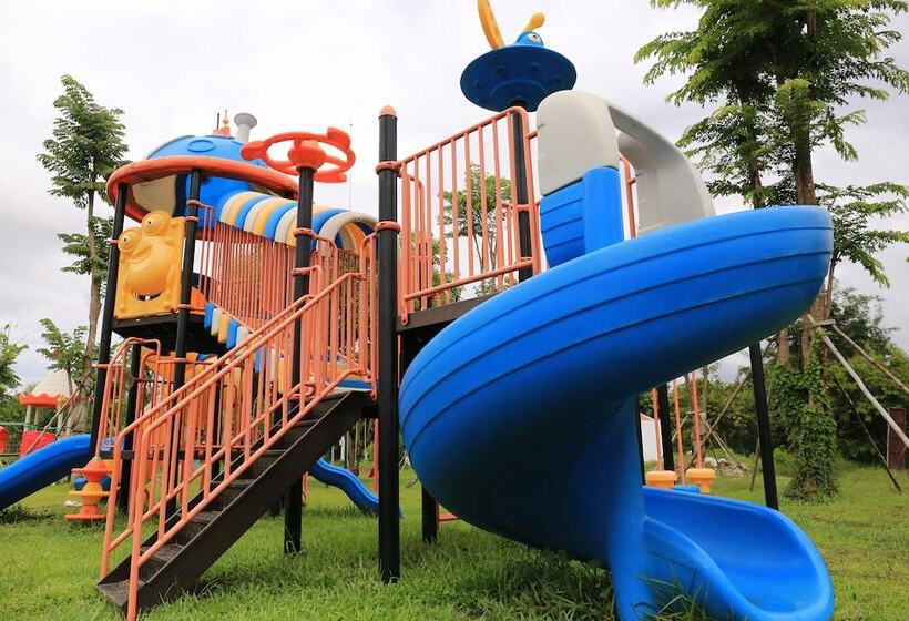 Hotel Romduol Island Chalet