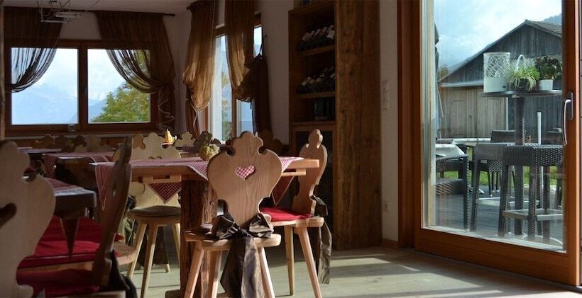 هتل روستایی Agritur Weiss