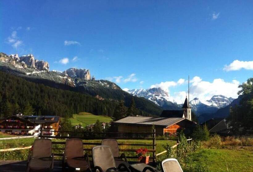 هتل روستایی Agritur Weiss
