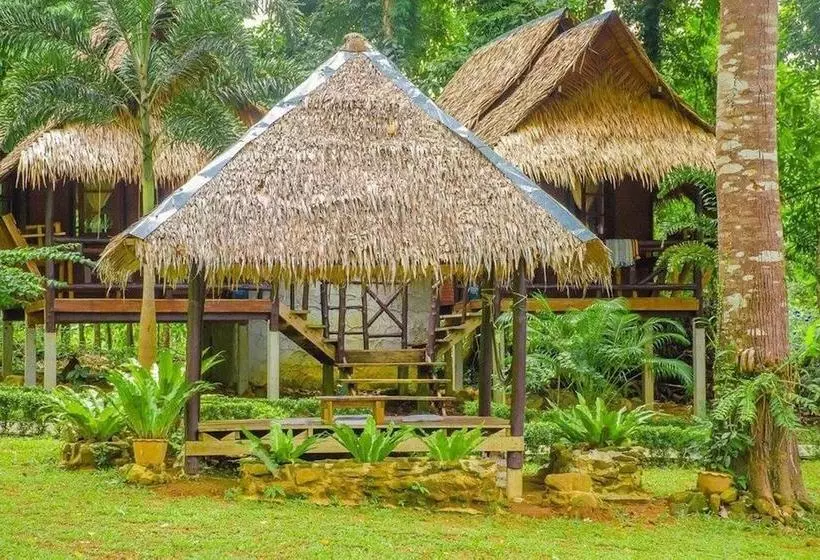 هتل Tarzan Island Bungalow