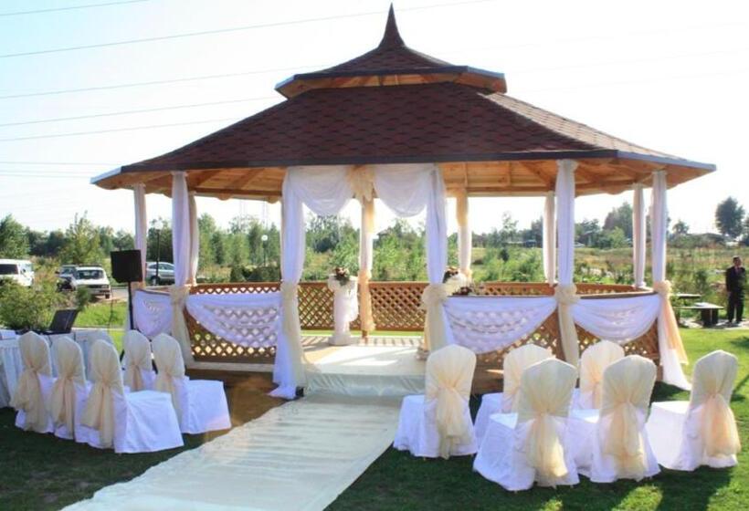 هتل Vyshegrad Castle