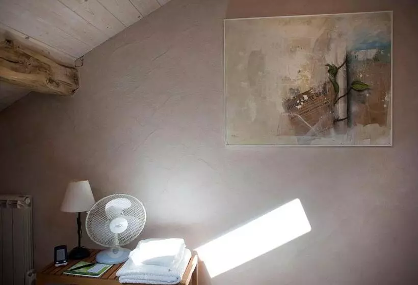 Majatalo Pas De Deux