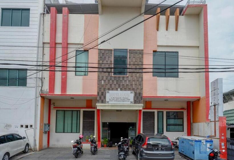 פנסיון Reddoorz Near Monumen Habibi Ainun