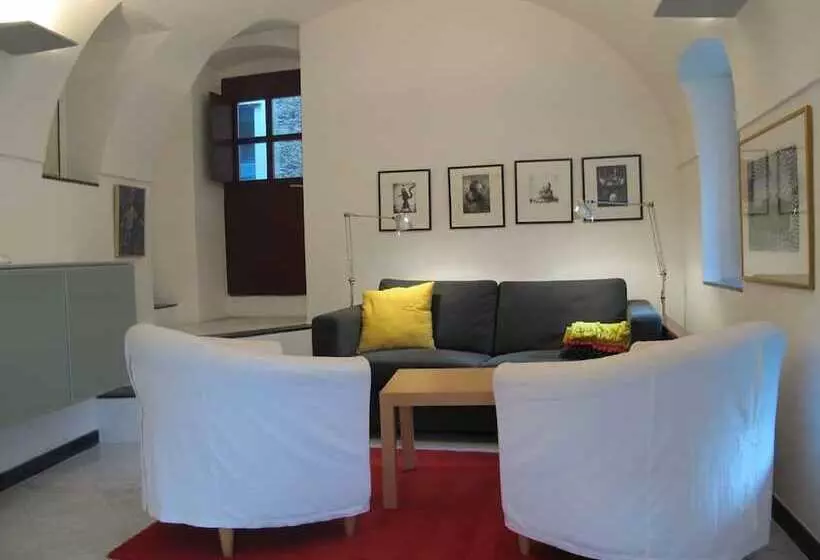 Residenssi La Scala Within A Stunning 13th Century Setting