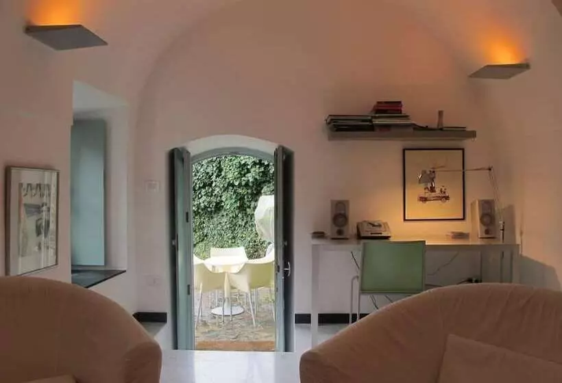 Residenssi La Scala Within A Stunning 13th Century Setting