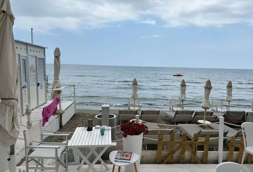 Residenssi La Scala Within A Stunning 13th Century Setting