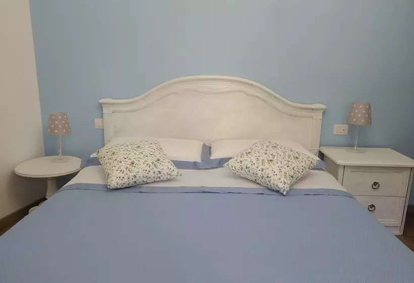 ベッドアンドブレックファースト La Pomella