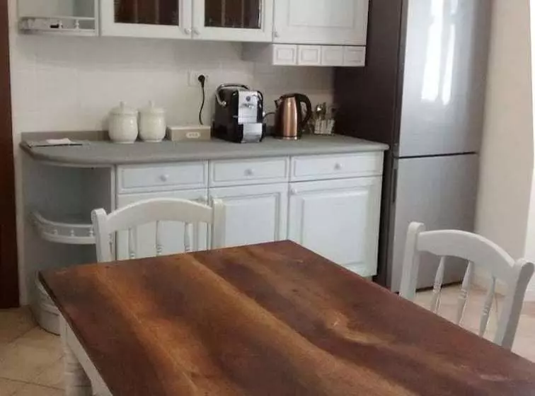 ベッドアンドブレックファースト La Pomella