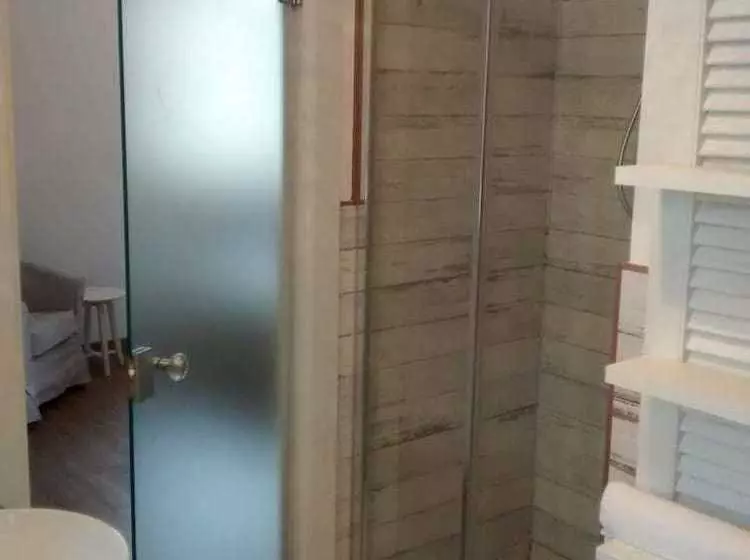 ベッドアンドブレックファースト La Pomella