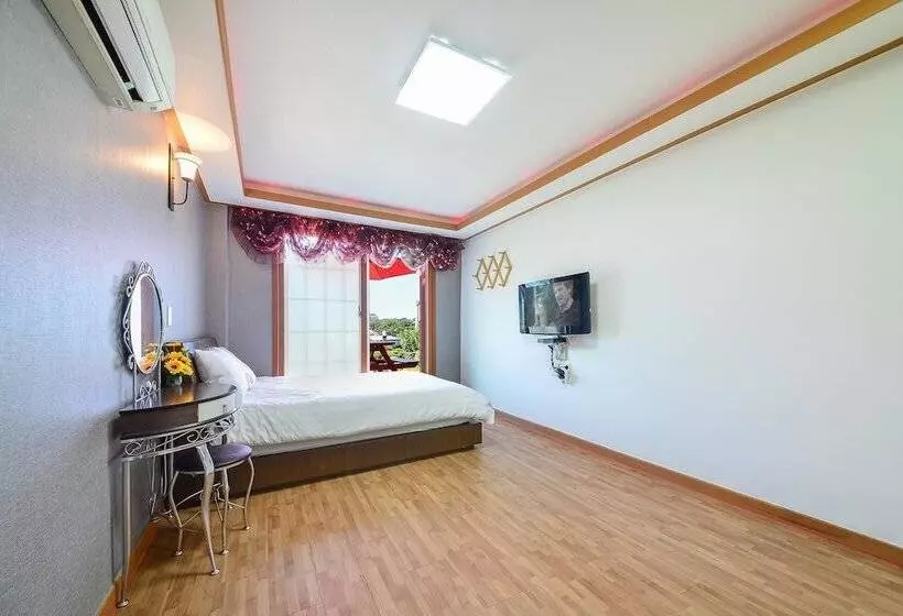 Ganghwa Punggyung Gryujineon Zip Pension