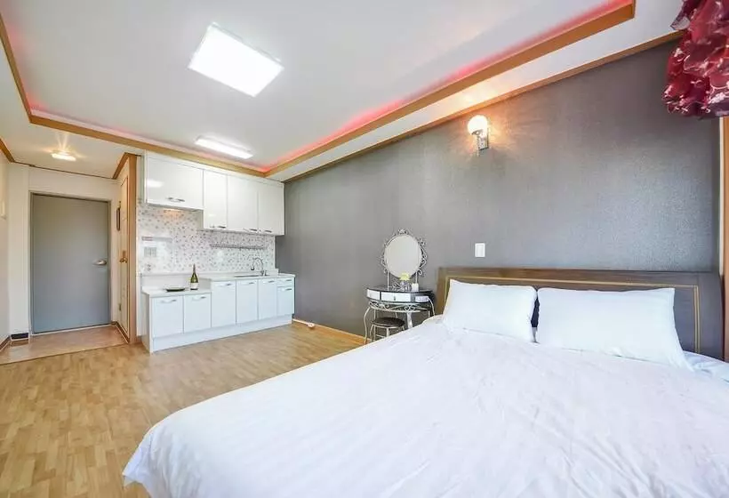 Ganghwa Punggyung Gryujineon Zip Pension