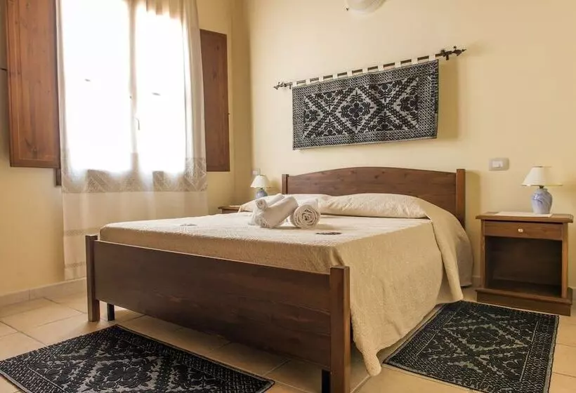 ホテル Albergo Diffuso Il Mandorlo