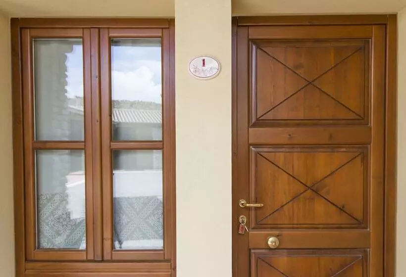 ホテル Albergo Diffuso Il Mandorlo