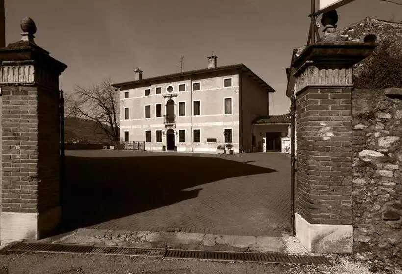 Hotelli Albergo Ristorante Giulietta E Romeo