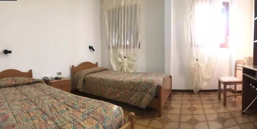 Hotelli Albergo Ristorante Giulietta E Romeo