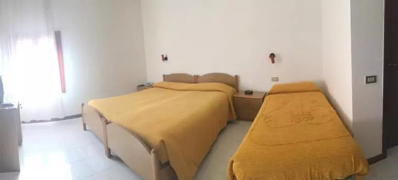 Hotelli Albergo Ristorante Giulietta E Romeo