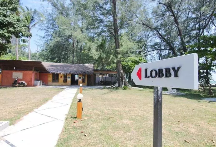 Hotelli Baan Chao Mai Beach House