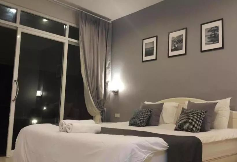 Hotelli Baan Chao Mai Beach House