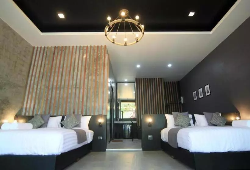 Hotelli Baan Chao Mai Beach House