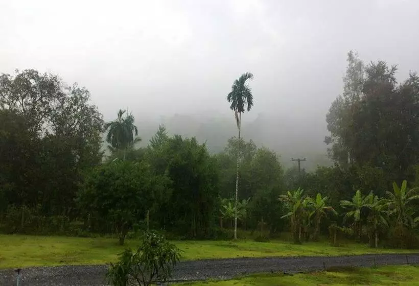 ホテル Baan Pennee