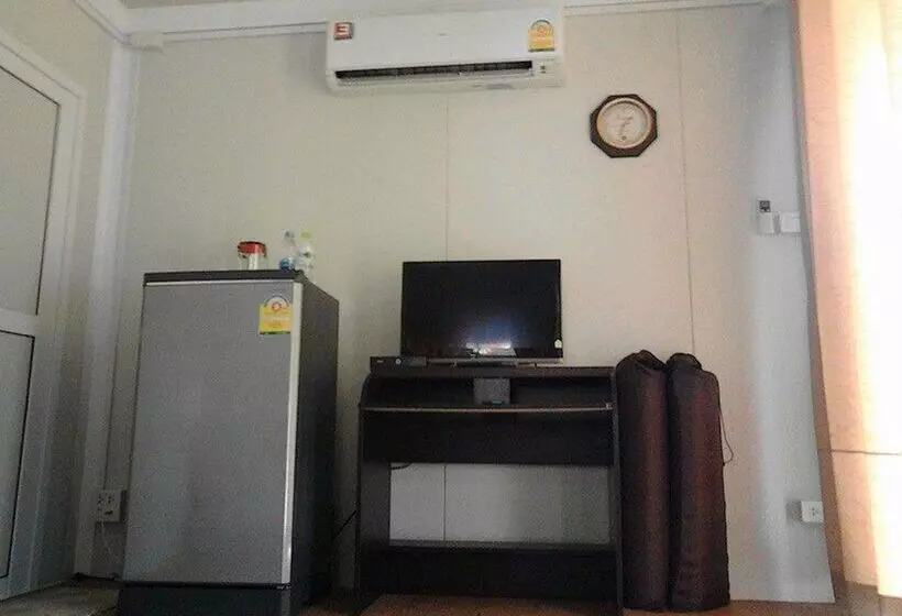 ホテル Baan Pennee