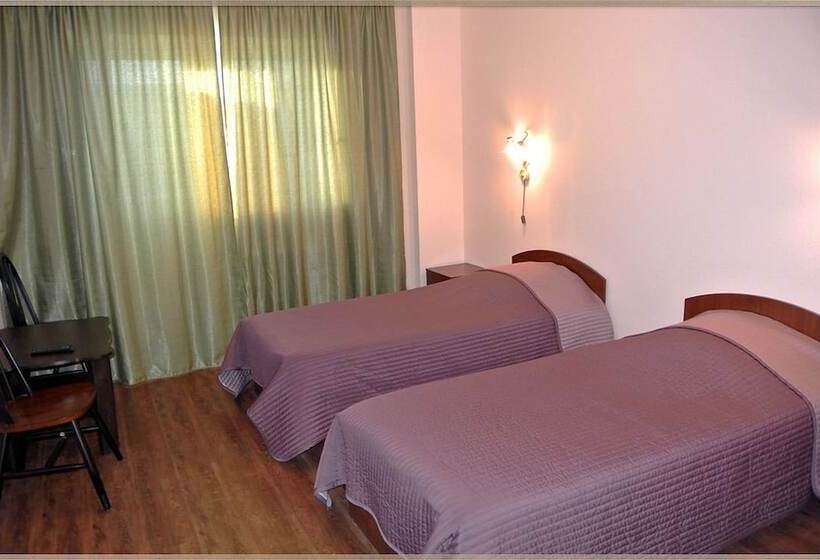 Отель Gallery Art