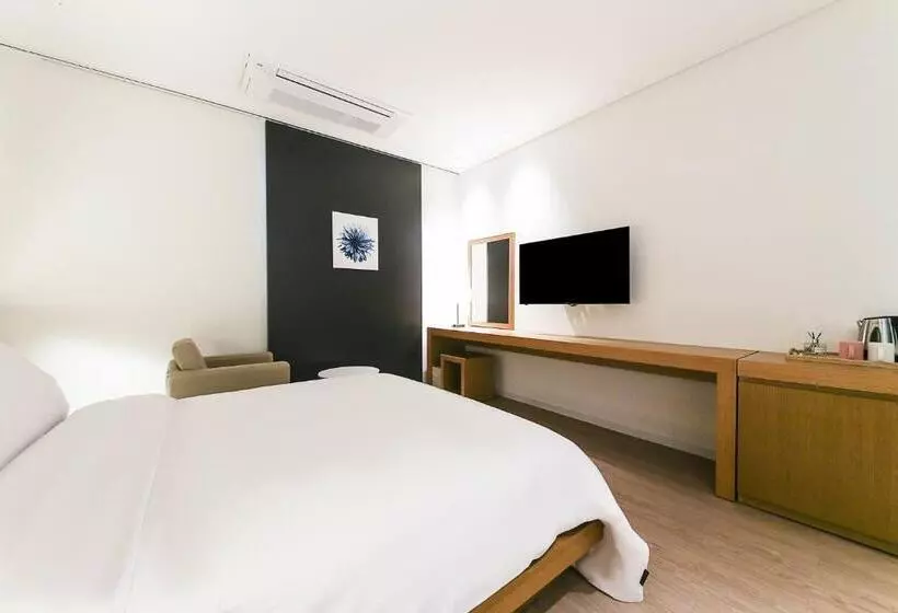 ホテル Golden River