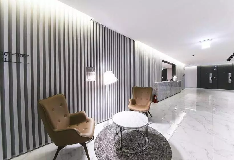 ホテル Golden River