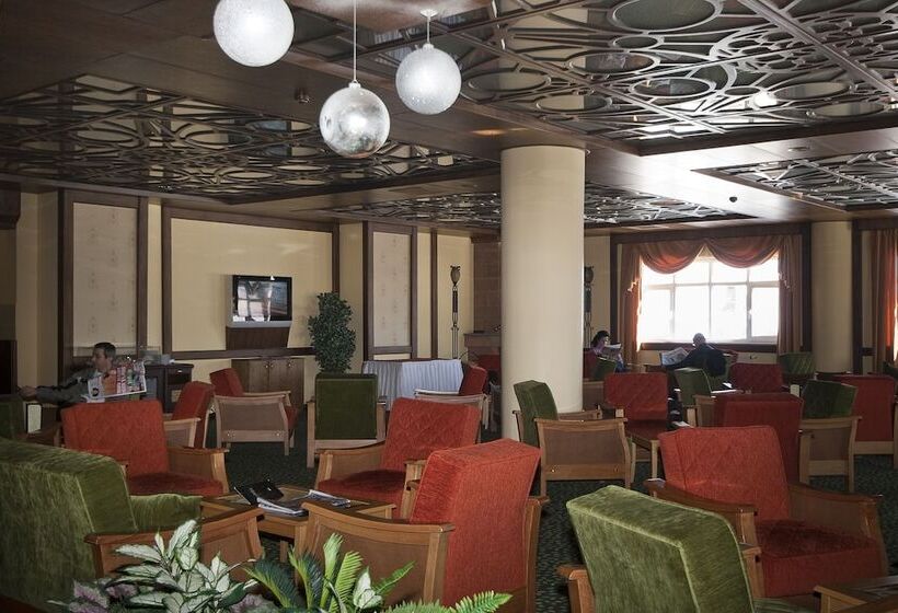 Отель Grand Eras