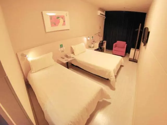 Hotelli Jinjiang Inn Jilin Songyuan Qian Gorlos