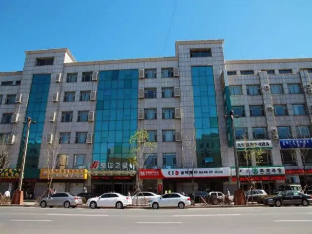 Hotelli Jinjiang Inn Jilin Songyuan Qian Gorlos