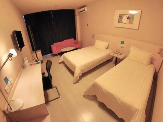 Hotelli Jinjiang Inn Jilin Songyuan Qian Gorlos