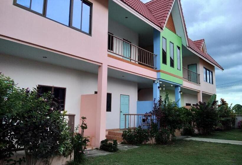 Hotel Peace Pool Resort