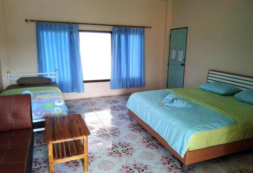 Hotel Peace Pool Resort