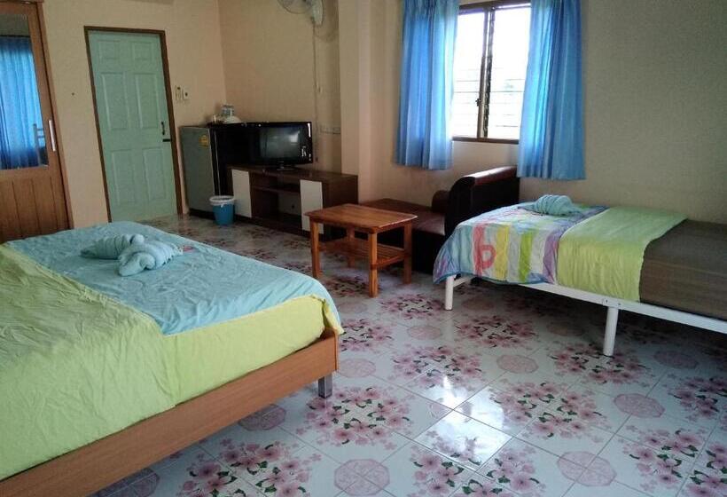 Hotel Peace Pool Resort