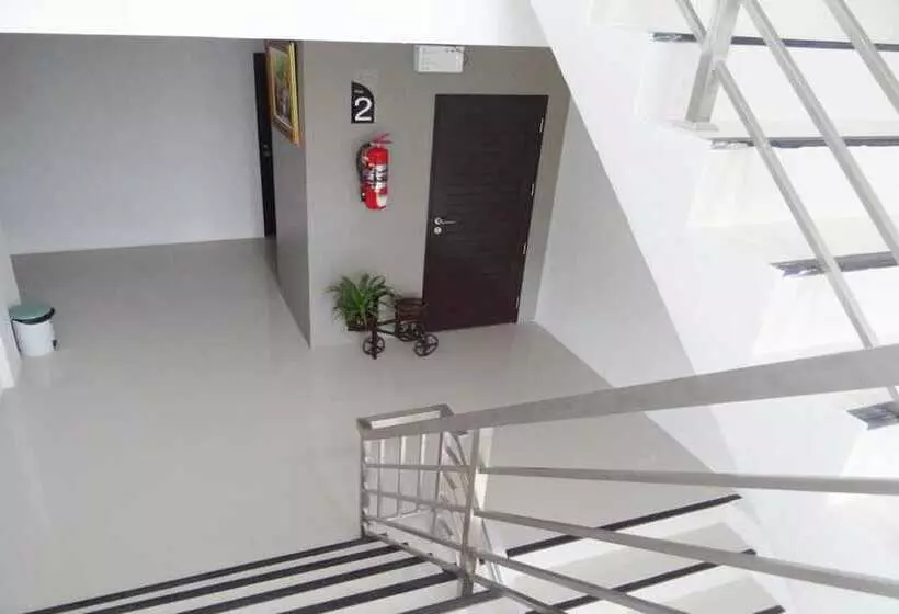 Hotelli Suchada Palace