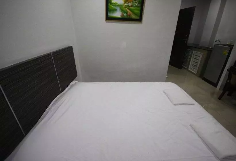 Hotelli Suchada Palace