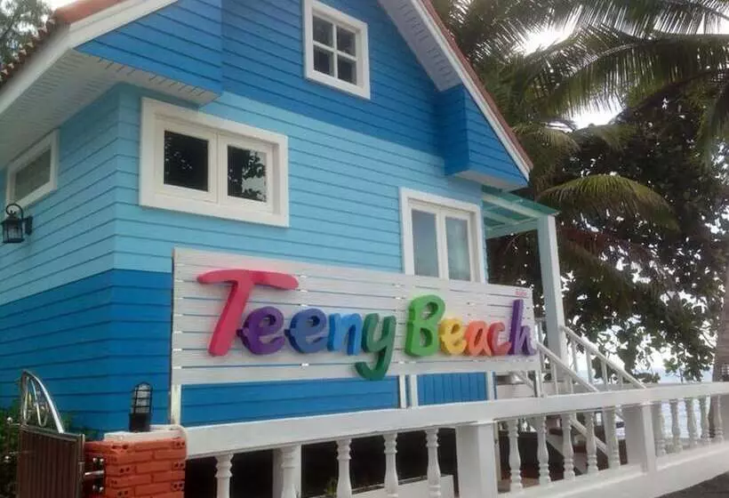 ホテル Teeny Beach