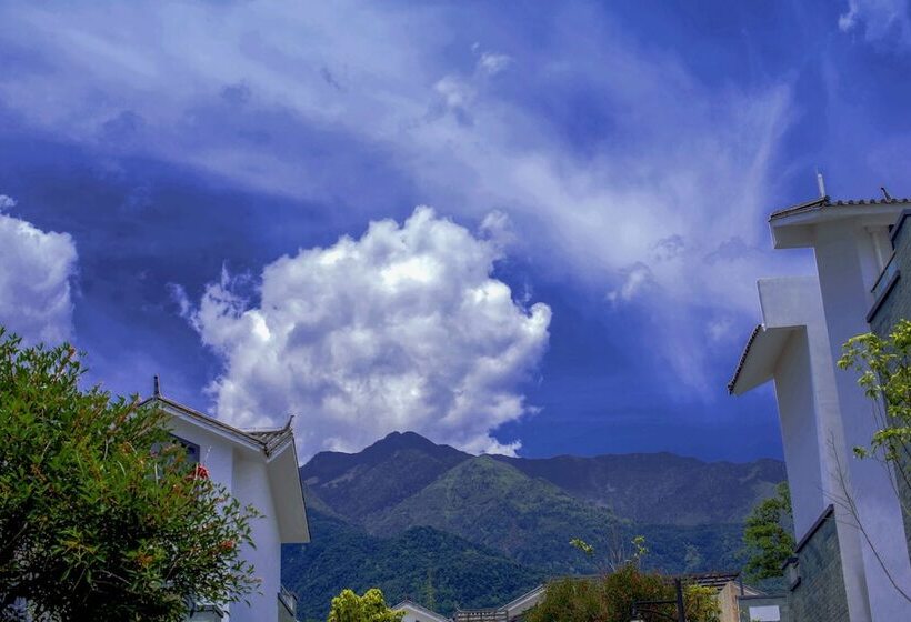 Loving Clouds Family Inn