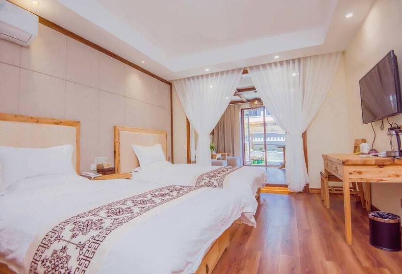 Loving Clouds Family Inn