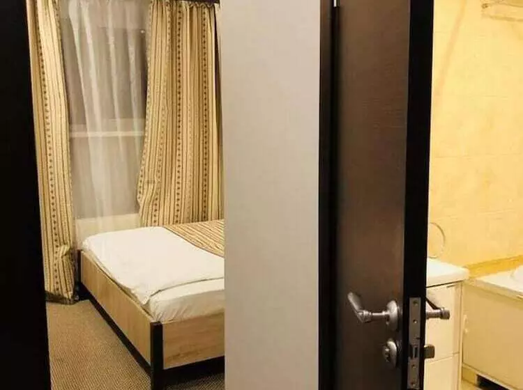 Mini Hotel Grc Gorki 10