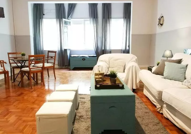 Majatalo Castilho 63 Hostel & Suites