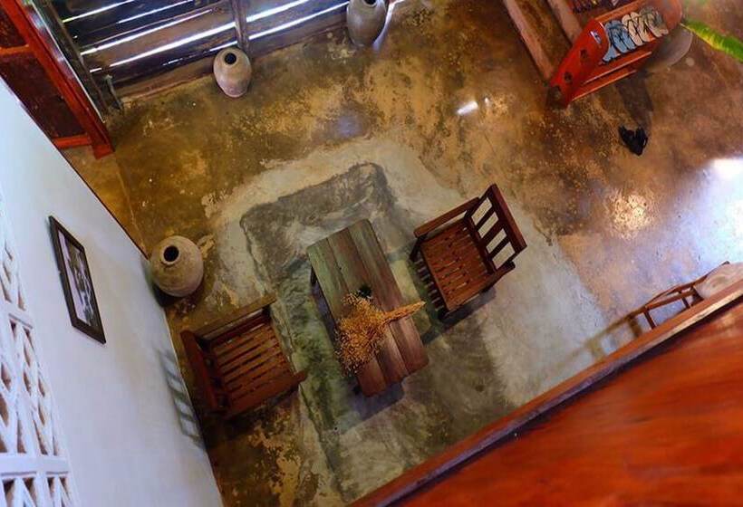 פנסיון Copa Lanta Guesthouse