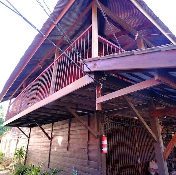 פנסיון Copa Lanta Guesthouse