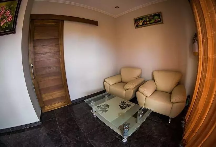 Majatalo Villa Amari