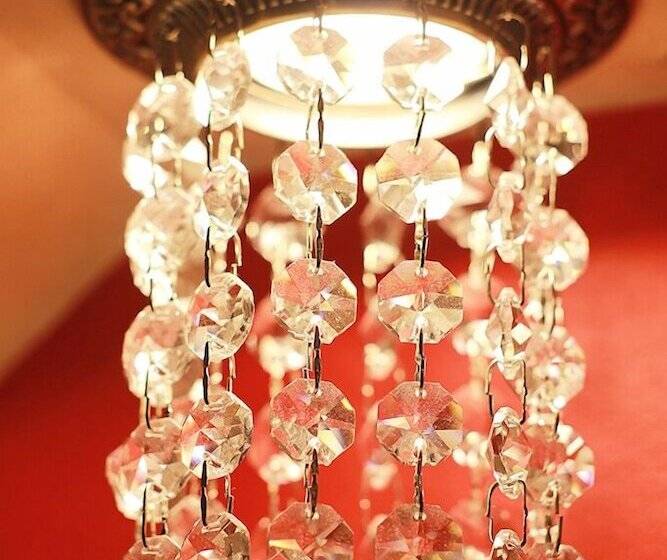 Shishki Na Lampushke   Vostochnaya Medina