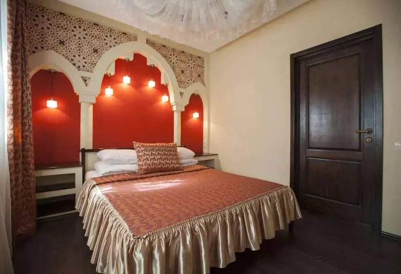 Shishki Na Lampushke   Vostochnaya Medina